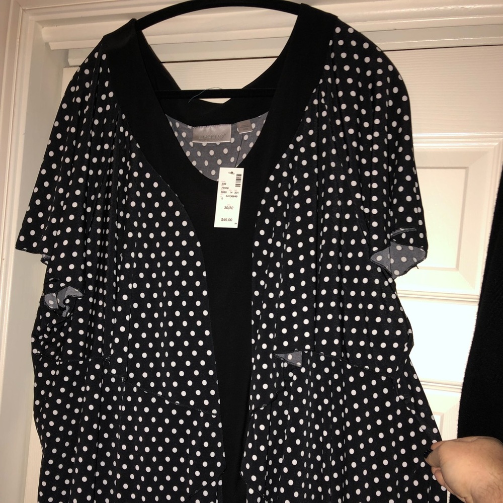 Short sleeve top